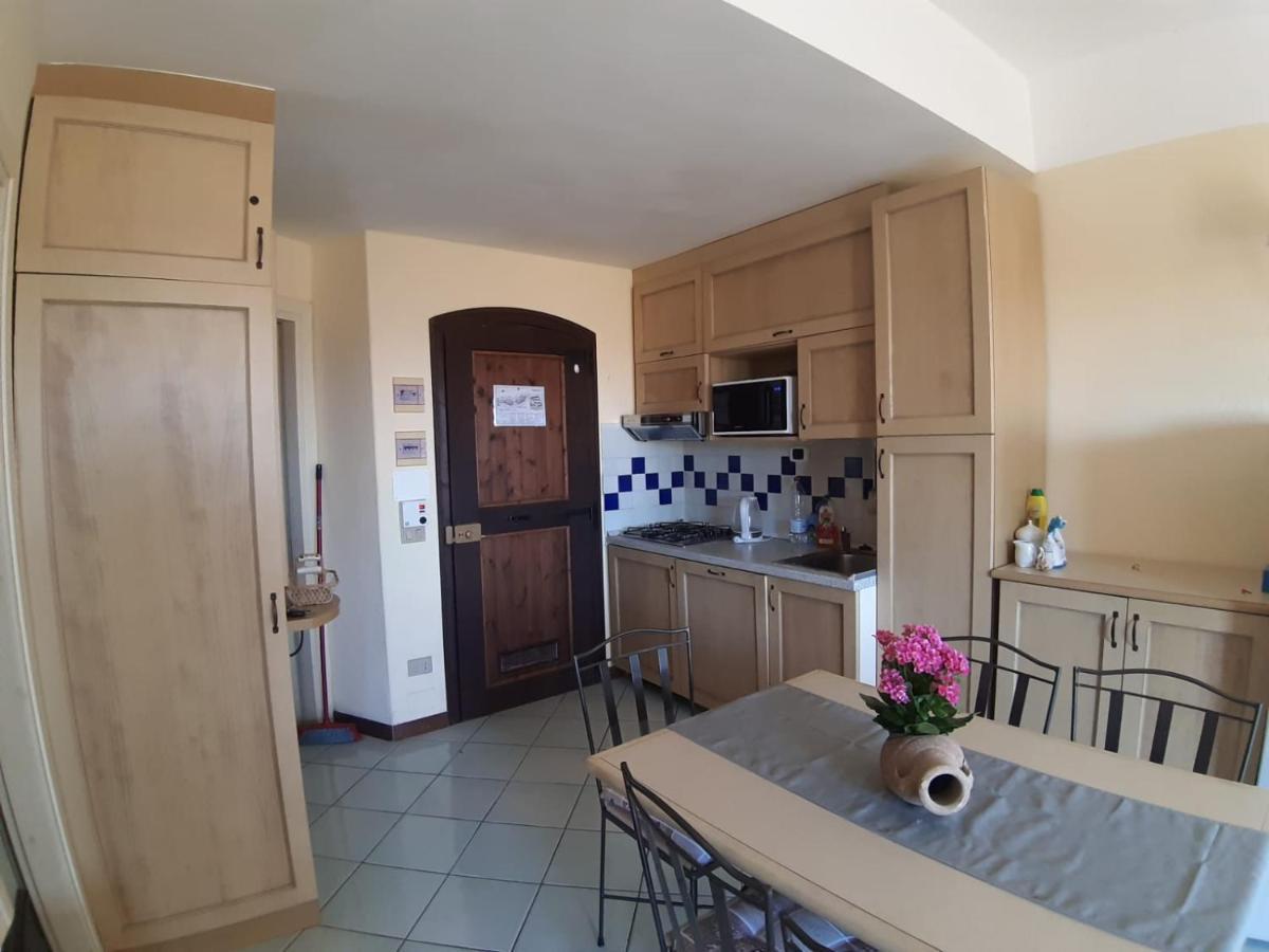 Appartamento Panoramico Calarossa Sardegna Изола-Росса Экстерьер фото