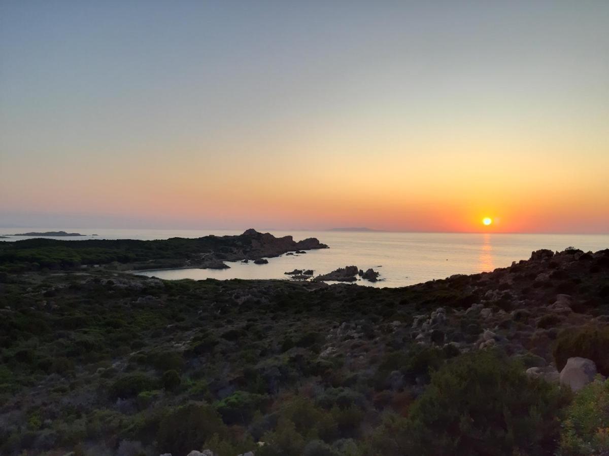 Appartamento Panoramico Calarossa Sardegna Изола-Росса Экстерьер фото