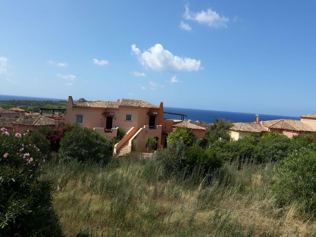 Appartamento Panoramico Calarossa Sardegna Изола-Росса Экстерьер фото